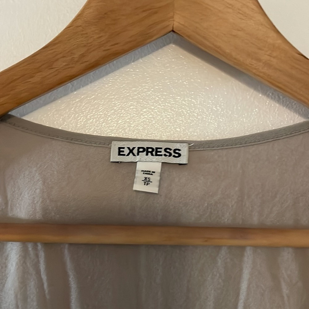 Express Sequin Tank - Picture 4 of 5